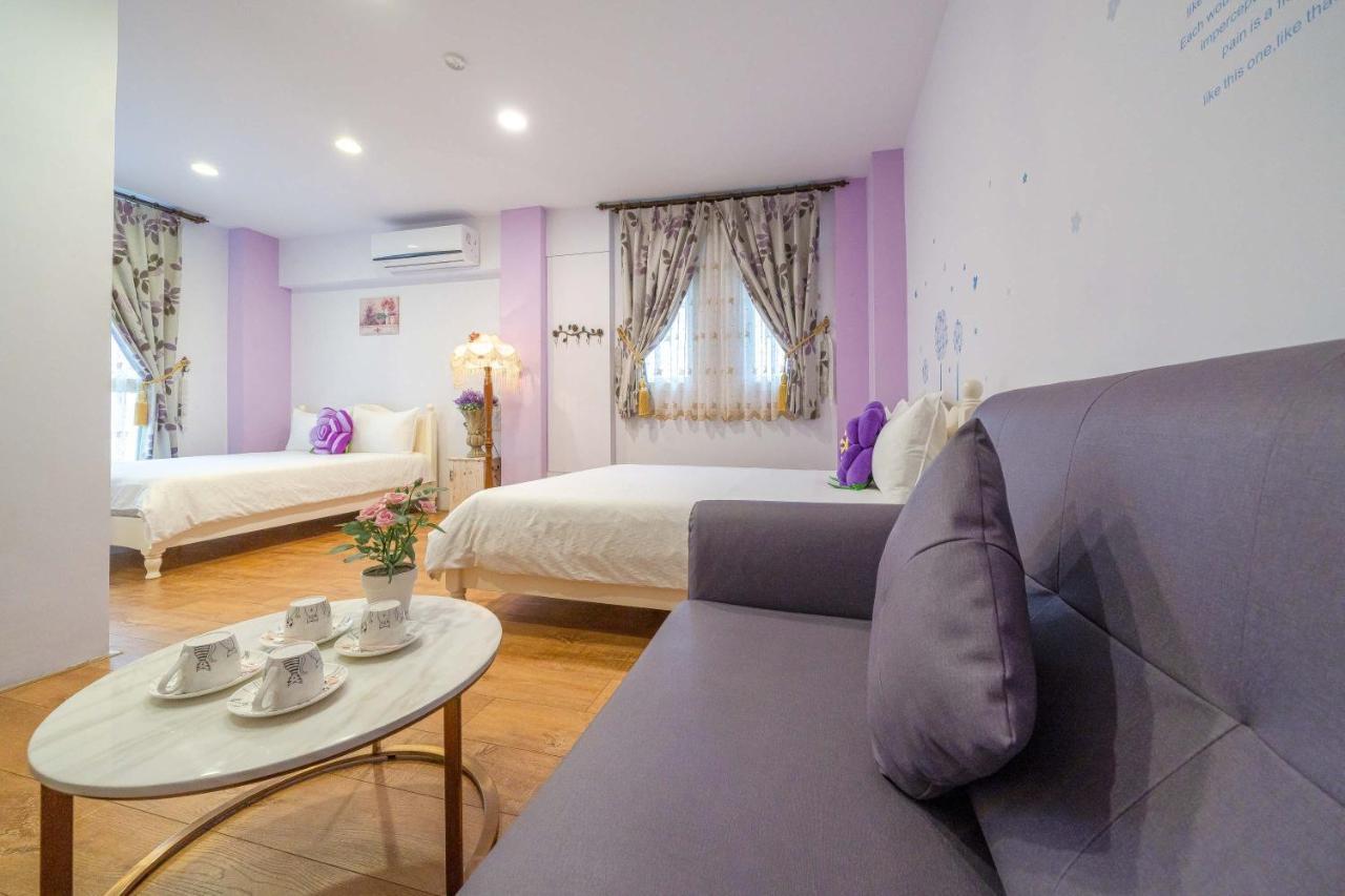 Aurora Castle Guest House Luodong Bagian luar foto